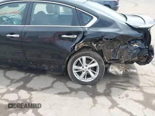 2015 Nissan Altima S with VIN 1N4AL3AP1FN870351, listed as a IAAI auction lot 42032499 with 131,587 mi miles and . Bid and sale history available at DreamBid. Image 6.