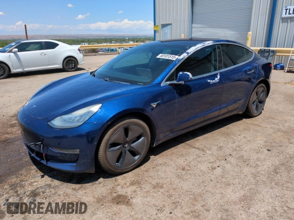 2018 Tesla Model 3 Long Range Battery z VIN 5YJ3E1EBXJF146469, wystawiony jako Copart lot #60101515 z przebiegiem 131 507 mil mil oraz Czysty tytuł • Clean title. Historia ofert i sprzedaży dostępna na DreamBid. Obrazek 1.