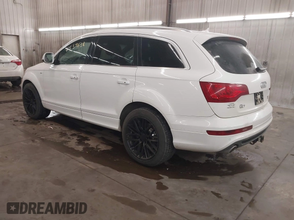2011 Audi Q7 3.0L TDI Prestige with VIN WA1WMAFE1BD002840, listed as a IAAI auction lot 41537638 with 196,088 mi miles. Bid and sale history available at carsss.com. Image 3.