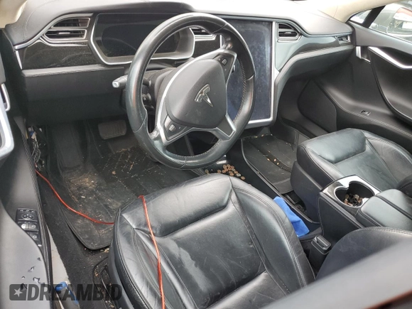 2015 Tesla Model S 85D with VIN 5YJSA1E20FF117464, listed as a Copart auction lot 54194515 with 99,446 mi miles and Clean Title. Bid and sale history available at carsss.com. Image 8.