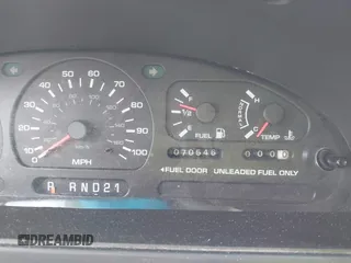 1996 Mercury Villager GS z VIN 4M2DV11W8TDJ29185, wystawiony jako IAAI lot #42323168 z przebiegiem 70 546 mil mil oraz . Historia ofert i sprzedaży dostępna na DreamBid. Obrazek 7.