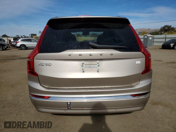 2023 Volvo XC90 Ultimate Bright Theme with VIN YV4H60CA8P1918117, listed as a Copart auction lot 81388674 with 27,036 mi miles and Salvage title. Bid and sale history available at DreamBid. Image 6.