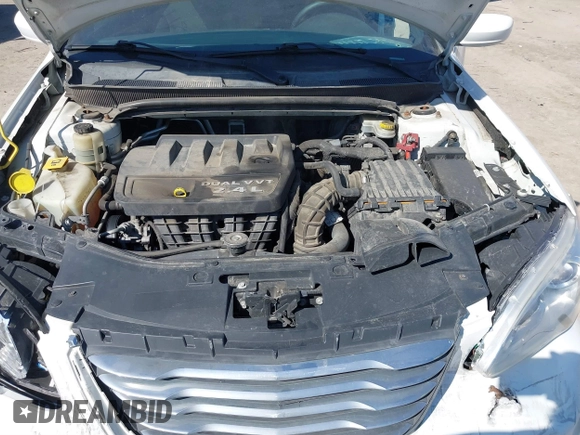 2012 Chrysler 200 Touring with VIN 1C3CCBBB1CN222038, listed as a IAAI auction lot 41894378 with 180,715 mi miles and . Bid and sale history available at carsss.com. Image 10.