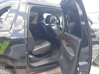 2013 Chevrolet Avalanche LT with VIN 3GNMCFE05DG269088, listed as a IAAI auction lot 42620729 with 177,810 mi miles and . Bid and sale history available at DreamBid. Image 8.