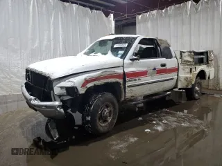2001 Dodge Ram 2500 with VIN 1B7KF23Z11J571893, listed as a Copart auction lot 41463605 with 87,205 mi miles and Salvage Title. Bid and sale history available at carsss.com. Image 1.