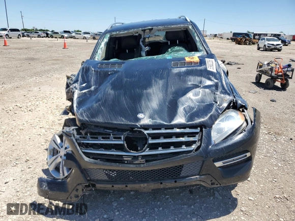 2014 Mercedes-Benz M 350 z VIN 4JGDA5HBXEA315550, wystawiony jako Copart lot #53982265 z przebiegiem Nie podano mil oraz Szkoda całkowita • Salvage title. Historia ofert i sprzedaży dostępna na DreamBid. Obrazek 5.