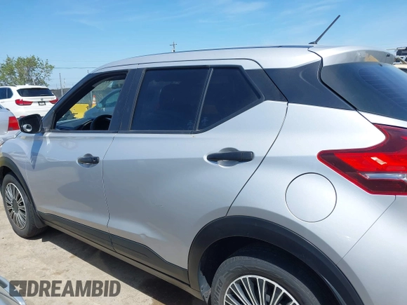 2020 Nissan Kicks S with VIN 3N1CP5BV6LL575146, listed as a IAAI auction lot 42101224 with 47,079 mi miles. Bid and sale history available at carsss.com. Image 14.