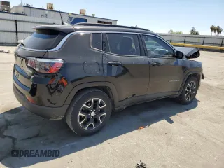 2022 Jeep Compass Latitude с VIN 3C4NJCBB3NT137141, выставлен на аукционе Copart как лот 63345805 с пробегом 54 983 миль миль и Списание • Salvage title. История ставок и продаж доступна на DreamBid. Изображение 3.