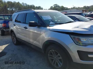 2016 Ford Explorer with VIN 1FM5K8B89GGB15484, listed as a IAAI auction lot 41653792 with 125,074 mi miles and . Bid and sale history available at carsss.com. Image 13.