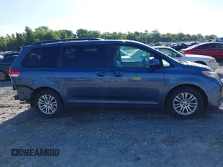 2014 Toyota Sienna XLE z VIN 5TDYK3DC9ES526117, wystawiony jako IAAI lot #42247546 z przebiegiem 119 096 mil mil oraz . Historia ofert i sprzedaży dostępna na DreamBid. Obrazek 13.