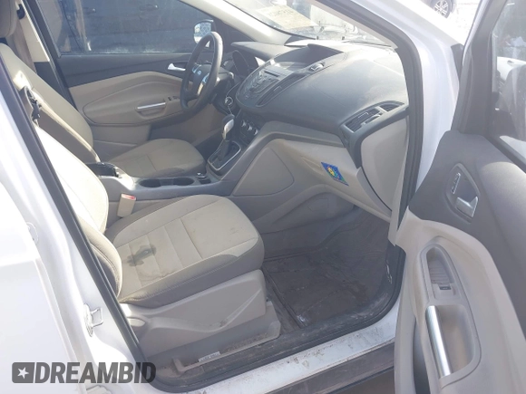 2013 Ford Escape SE with VIN 1FMCU9GX2DUD19077, listed as a IAAI auction lot 41578028 with 124,890 mi miles. Bid and sale history available at carsss.com. Image 5.