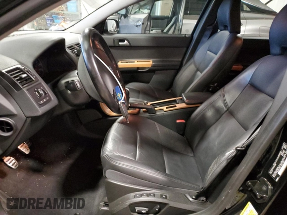 2010 Volvo V50 с VIN YV1672MJ1A2573865, выставлен на аукционе Copart как лот 88757465 с пробегом 84 432 миль миль и Списание • Salvage title. История ставок и продаж доступна на DreamBid. Изображение 7.