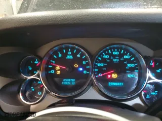 2008 Chevrolet Silverado 1500 LT w/1LT with VIN 2GCEK13M681101175, listed as a Copart auction lot 88976105 with 198,026 mi miles and Non Repairable. Bid and sale history available at carsss.com. Image 9.