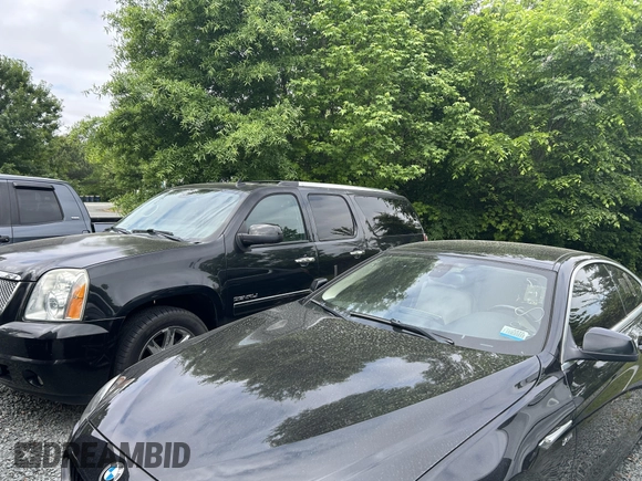 2012 BMW 6 Series 650i xDrive with VIN WBALX5C54CC894131, listed as a IAAI auction lot 42165498 with 82,800 mi miles. Bid and sale history available at carsss.com. Image 2.