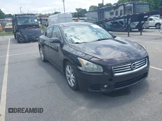 2014 Nissan Maxima SV z VIN 1N4AA5AP5EC498086, wystawiony jako IAAI lot #42754814 z przebiegiem 136 221 mil mil oraz . Historia ofert i sprzedaży dostępna na DreamBid. Obrazek 1.