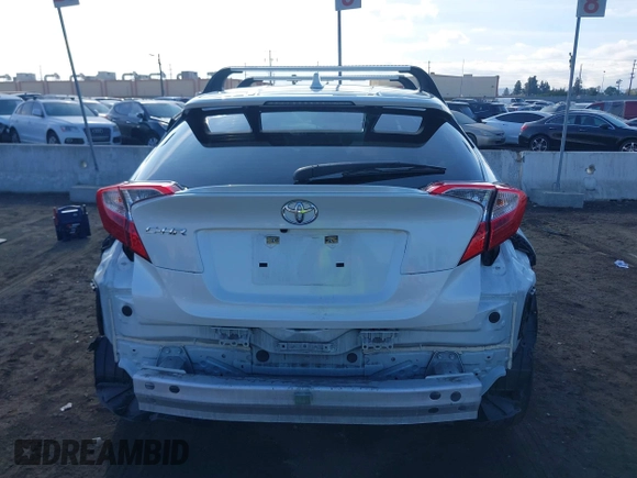 2020 Toyota C-HR LE with VIN JTNKHMBX6L1076433, listed as a IAAI auction lot 40975841 with 20,687 mi miles. Bid and sale history available at carsss.com. Image 17.