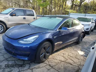 2019 Tesla Model 3 Mid Range z VIN 5YJ3E1EA2KF476194, wystawiony jako Copart lot #51140115 z przebiegiem Nie podano mil oraz Szkody całkowita. Historia ofert i sprzedaży dostępna na DreamBid. Obrazek 1.