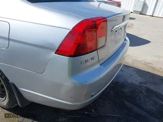2003 Honda Civic LX with VIN 1HGES166X3L018219, listed as a IAAI auction lot 41814094 with 261,214 mi miles. Bid and sale history available at carsss.com. Image 12.