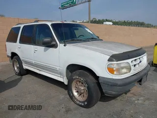 1998 Ford Explorer z VIN 1FMZU32XXWUC92972, wystawiony jako IAAI lot #40577027 z przebiegiem 199 862 mil mil oraz . Historia ofert i sprzedaży dostępna na DreamBid. Obrazek 1.