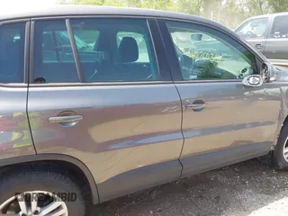 2012 Volkswagen Tiguan SE with VIN WVGAV7AX9CW004362, listed as a IAAI auction lot 42260316 with 163,444 mi miles and . Bid and sale history available at DreamBid. Image 13.