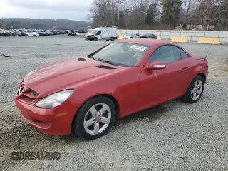 2008 Mercedes-Benz SLK-Class 3.0L with VIN WDBWK54F68F187946, listed as a Copart auction lot 43484745 with 104,011 mi miles and Salvage Title. Bid and sale history available at carsss.com. Image 1.