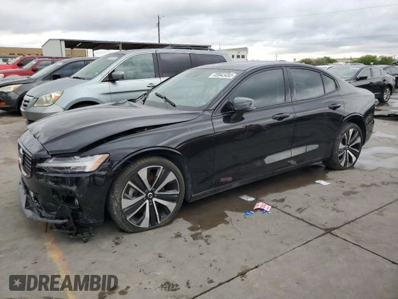 2022 Volvo S60 Momentum with VIN 7JRL12FZ0NG163047, listed as a Copart auction lot 45943493 with 11,951 mi miles. Bid and sale history available at carsss.com. Image 1.