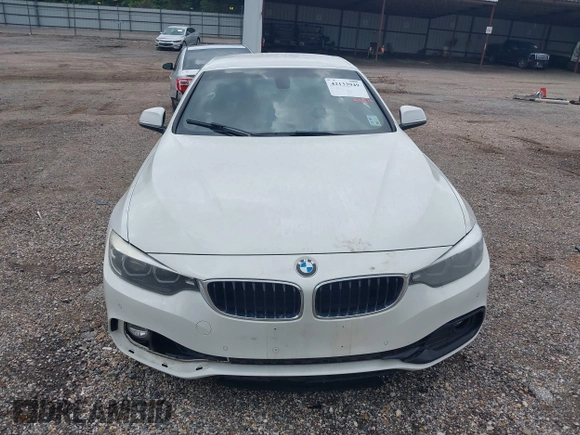 2018 BMW 4 Series 430i z VIN WBA4Z1C5XJEA31183, wystawiony jako IAAI lot #42133949 z przebiegiem 99 173 mil mil oraz . Historia ofert i sprzedaży dostępna na DreamBid. Obrazek 13.