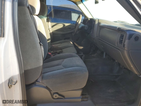 2005 GMC Sierra 1500 Work Truck with VIN 1GTEC14X85Z112641, listed as a Copart auction lot 81829484 with 224,354 mi miles and Salvage Title. Bid and sale history available at carsss.com. Image 10.
