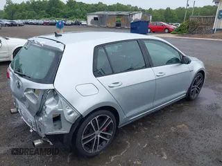 2017 Volkswagen GTI S z VIN 3VW447AU3HM053409, wystawiony jako IAAI lot #42345728 z przebiegiem 98 835 mil mil oraz . Historia ofert i sprzedaży dostępna na DreamBid. Obrazek 4.