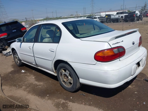 2003 Chevrolet Malibu LS with VIN 1G1NE52J13M538299, listed as a IAAI auction lot 42051511 with 213,853 mi miles. Bid and sale history available at carsss.com. Image 3.