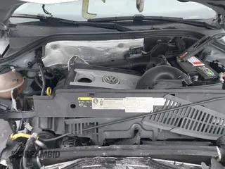 2015 Volkswagen Tiguan SE with VIN WVGAV7AX5FW592216, listed as a IAAI auction lot 41401020 with 110,726 mi miles and . Bid and sale history available at DreamBid. Image 10.