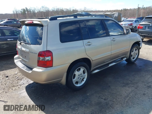 2005 Toyota Highlander z VIN JTEEP21A150093876, wystawiony jako IAAI lot #41808749 z przebiegiem 308 481 mil mil oraz . Historia ofert i sprzedaży dostępna na DreamBid. Obrazek 4.