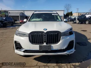 2020 BMW X7 xDrive40i with VIN 5UXCW2C01L9B51479, listed as a Copart auction lot 45929145 with 0 mi miles and Salvage Title. Bid and sale history available at carsss.com. Image 5.