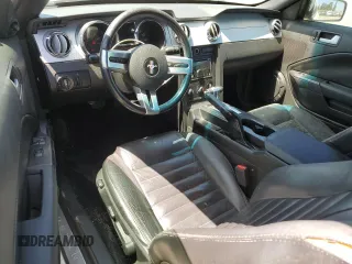 2008 Ford Mustang Deluxe with VIN 1ZVHT84N685115938, listed as a Copart auction lot 55597055 with 158,590 mi miles and Clean title. Bid and sale history available at DreamBid. Image 8.