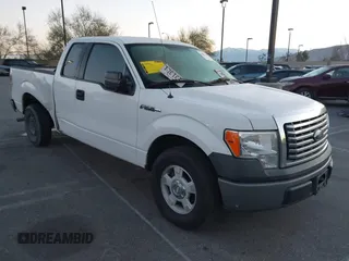 2013 Ford F-150 XL with VIN 1FTEX1CM1DKF43034, listed as a IAAI auction lot 41681329 with 297,032 mi miles. Bid and sale history available at carsss.com. Image 1.