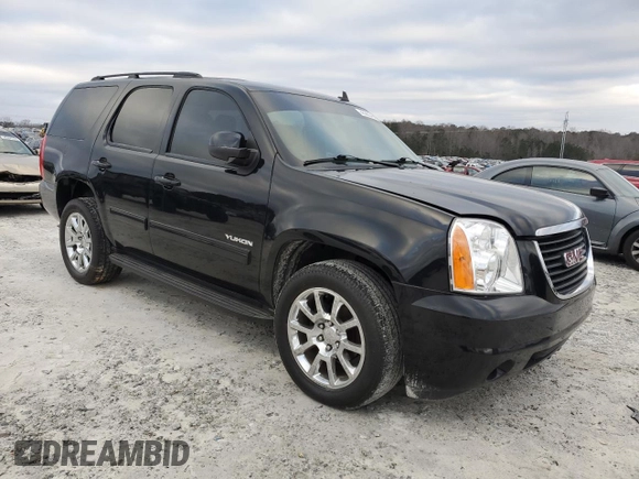 2011 GMC Yukon SLE with VIN 1GKS1AE09BR268147, listed as a Copart auction lot 45980465 with 245,920 mi miles and Salvage Title. Bid and sale history available at carsss.com. Image 4.