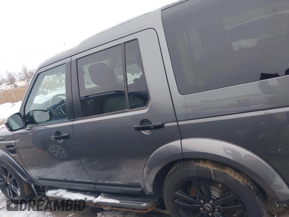 2016 Land Rover LR4 HSE with VIN SALAG2V61GA796537, listed as a IAAI auction lot 41630551 with 149,492 mi miles and . Bid and sale history available at DreamBid. Image 14.