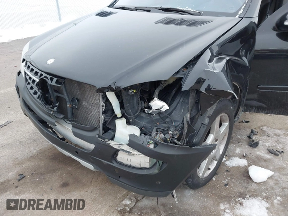 2007 Mercedes-Benz M 350 with VIN 4JGBB86E27A206926, listed as a IAAI auction lot 41398635 with 197,884 mi miles and . Bid and sale history available at DreamBid. Image 6.