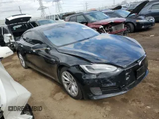 2016 Tesla Model S 70 with VIN 5YJSA1E11GF155536, listed as a Copart auction lot 47543565 with 137,462 mi miles and Salvage title. Bid and sale history available at DreamBid. Image 4.