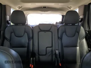 2017 Volvo XC90 Momentum z VIN YV4A22PK5H1128206, wystawiony jako Copart lot #52108315 z przebiegiem 69 510 mil mil oraz Szkody całkowita. Historia ofert i sprzedaży dostępna na DreamBid. Obrazek 10.