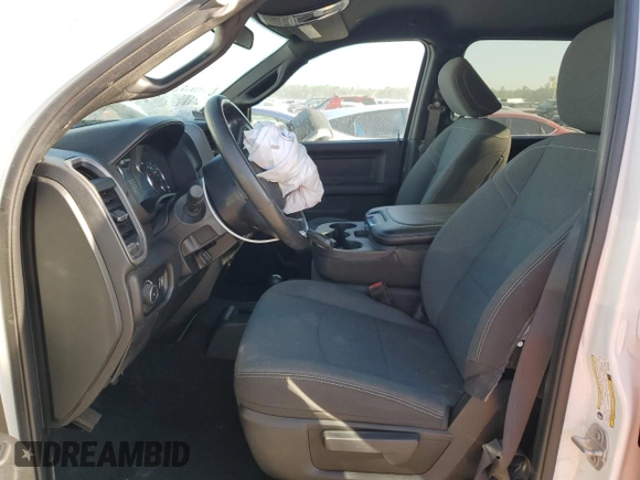 2023 Ram 2500 Tradesman z VIN 3C6UR5CJ9PG518386, wystawiony jako Copart lot #52700975 z przebiegiem 17 637 mil mil oraz Szkoda całkowita • Salvage title. Historia ofert i sprzedaży dostępna na DreamBid. Obrazek 7.