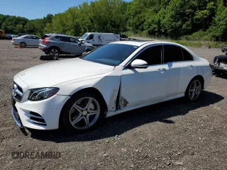 2017 Mercedes-Benz E 300 Luxury z VIN WDDZF4KB0HA039355, wystawiony jako Copart lot #65951505 z przebiegiem Nie podano mil oraz Szkoda całkowita • Salvage title. Historia ofert i sprzedaży dostępna na DreamBid. Obrazek 1.