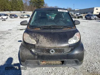 2013 Smart fortwo Pure z VIN WMEEJ3BA1DK666323, wystawiony jako Copart lot #87106934 z przebiegiem 92 313 mil mil oraz Tytuł czysty. Historia ofert i sprzedaży dostępna na DreamBid. Obrazek 5.