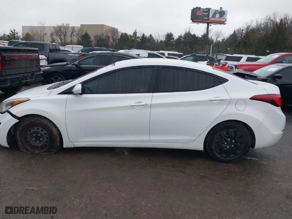 2016 Hyundai Elantra SE with VIN 5NPDH4AE9GH685916, listed as a IAAI auction lot 41551226 with 106,919 mi miles. Bid and sale history available at carsss.com. Image 14.
