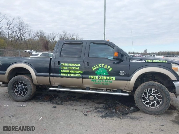 2011 Ford Super Duty F-250 SRW XL with VIN 1FT7W2BT5BEA07130, listed as a IAAI auction lot 41277990 with 224,341 mi miles. Bid and sale history available at carsss.com. Image 13.