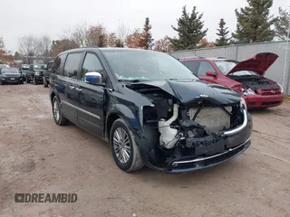 2014 Chrysler Town & Country Touring-L with VIN 2C4RC1CG5ER455453, listed as a IAAI auction lot 41652013 with 157,836 mi miles. Bid and sale history available at carsss.com. Image 1.
