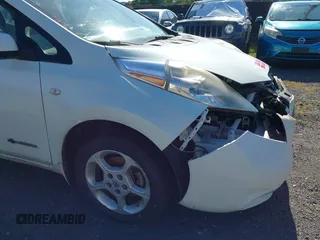 2012 Nissan LEAF SL with VIN JN1AZ0CP7CT024532, listed as a IAAI auction lot 41570127 with 1 mi miles. Bid and sale history available at carsss.com. Image 19.