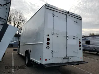2018 Ford E-Series Commercial with VIN 1FC3E4K67JDC17255, listed as a Copart auction lot 77748614 with Not Provided miles and Salvage Title. Bid and sale history available at carsss.com. Image 2.