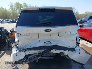 2020 Ford Expedition Max XLT z VIN 1FMJK1JT9LEA76235, wystawiony jako IAAI lot #41972476 z przebiegiem 161 436 mil mil oraz . Historia ofert i sprzedaży dostępna na DreamBid. Obrazek 17.