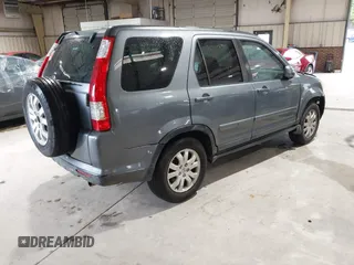 2005 Honda CR-V EX SE with VIN SHSRD78905U318760, listed as a IAAI auction lot 41971337 with 185,858 mi miles. Bid and sale history available at carsss.com. Image 4.